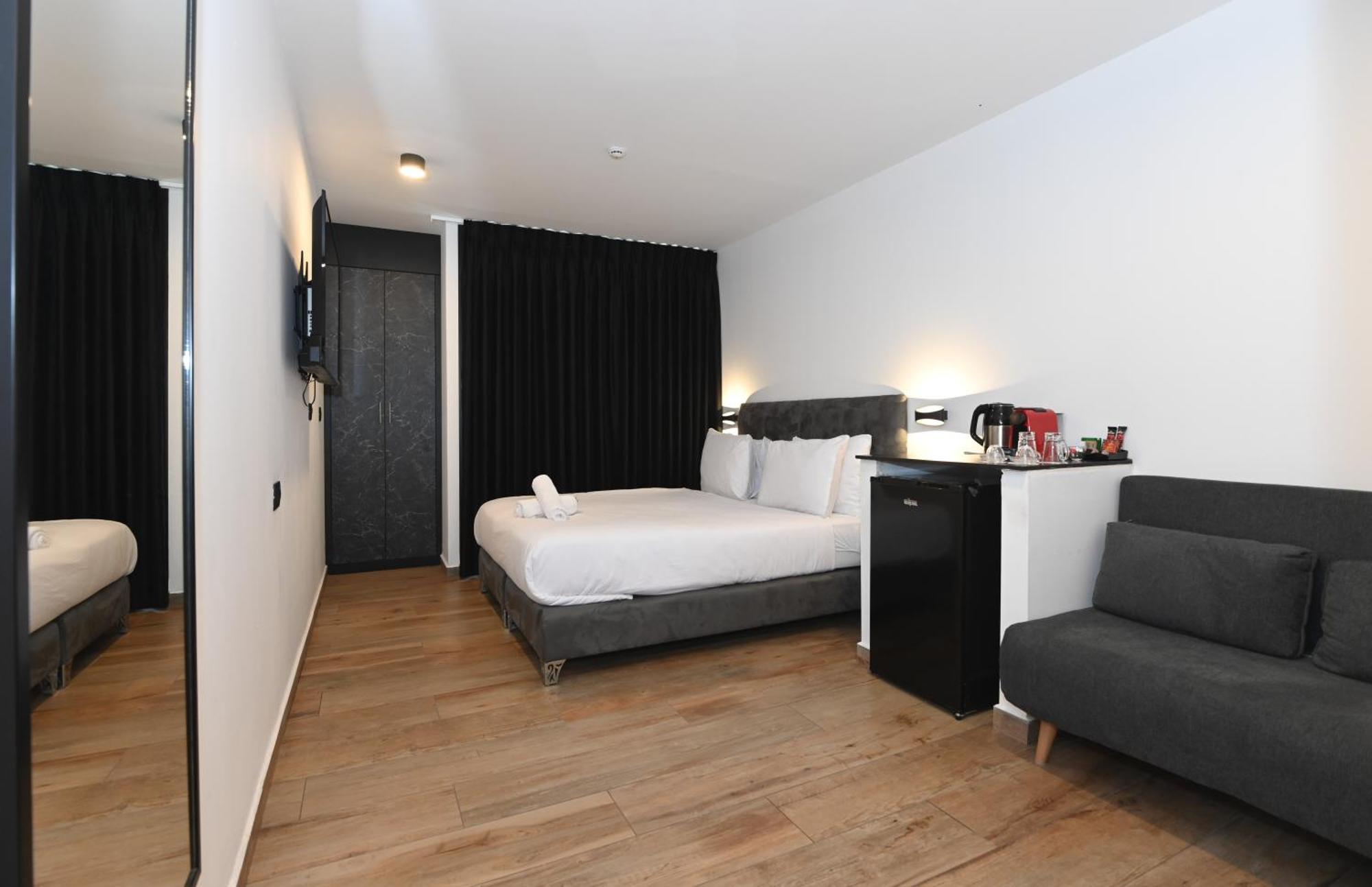 Selfie'S Boutique Hotel Tiberias Phòng bức ảnh